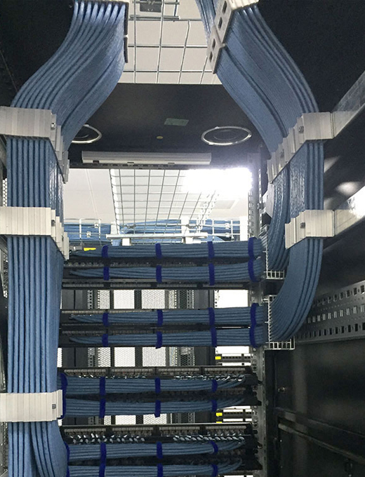 机房机柜与配线施工实景